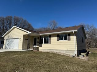 203 F St, Marshall, MN 56258