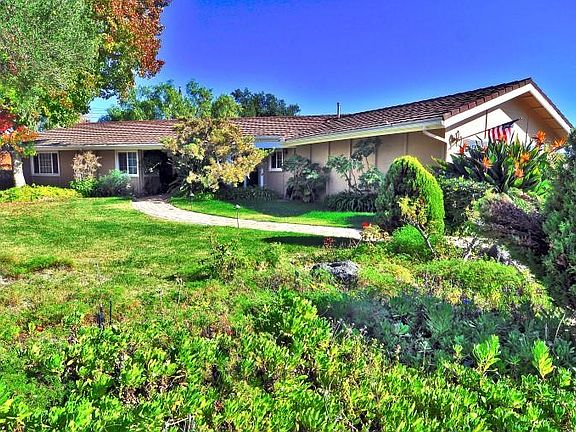 2nd image of 328 Pebble Hill Dr