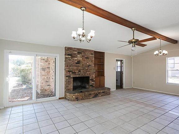 2nd image of 212 Valleyglen Dr