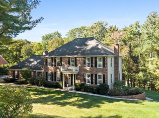 37 Smithshire Est, Andover, MA 01810