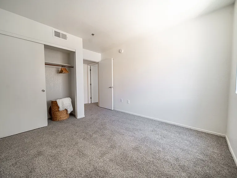 Kachina Springs Apartments — Photo 16
