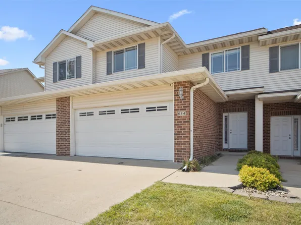 814 SE Crossings Ln, Grimes, IA 50111