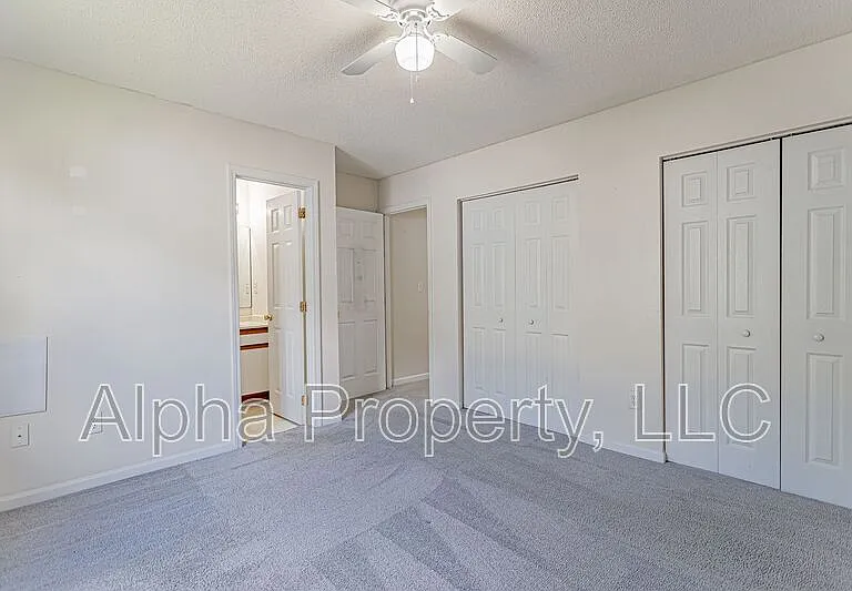 7 Hammett Grove Ln — Photo 12