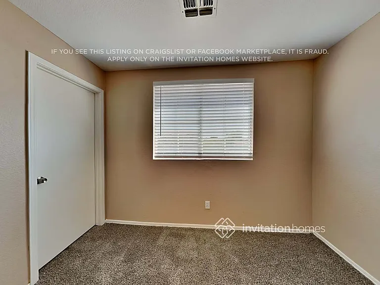 14572 N 154th Ave — Photo 16