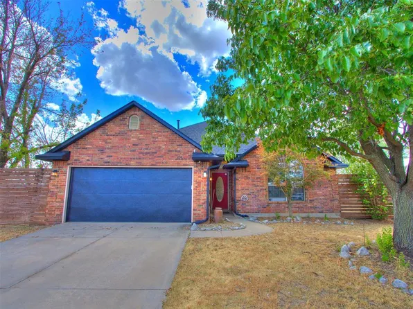 3217 Carey Pl, Moore, OK 73160