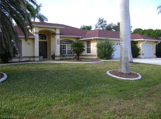 2022 SE 8th Ave, Cape Coral, FL 33990