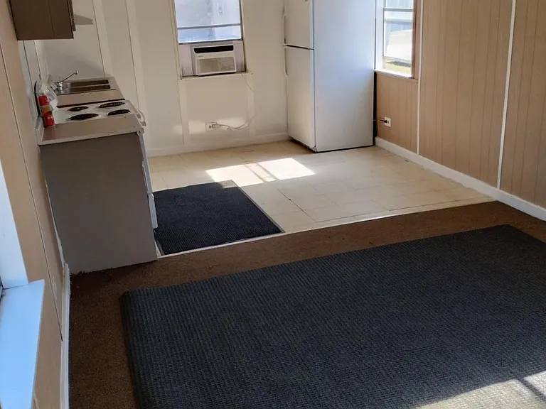 164 SE Camelot Loop — Photo 2