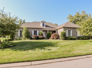 211 Summit Ridge Pl, Weldon Spring, MO 63304