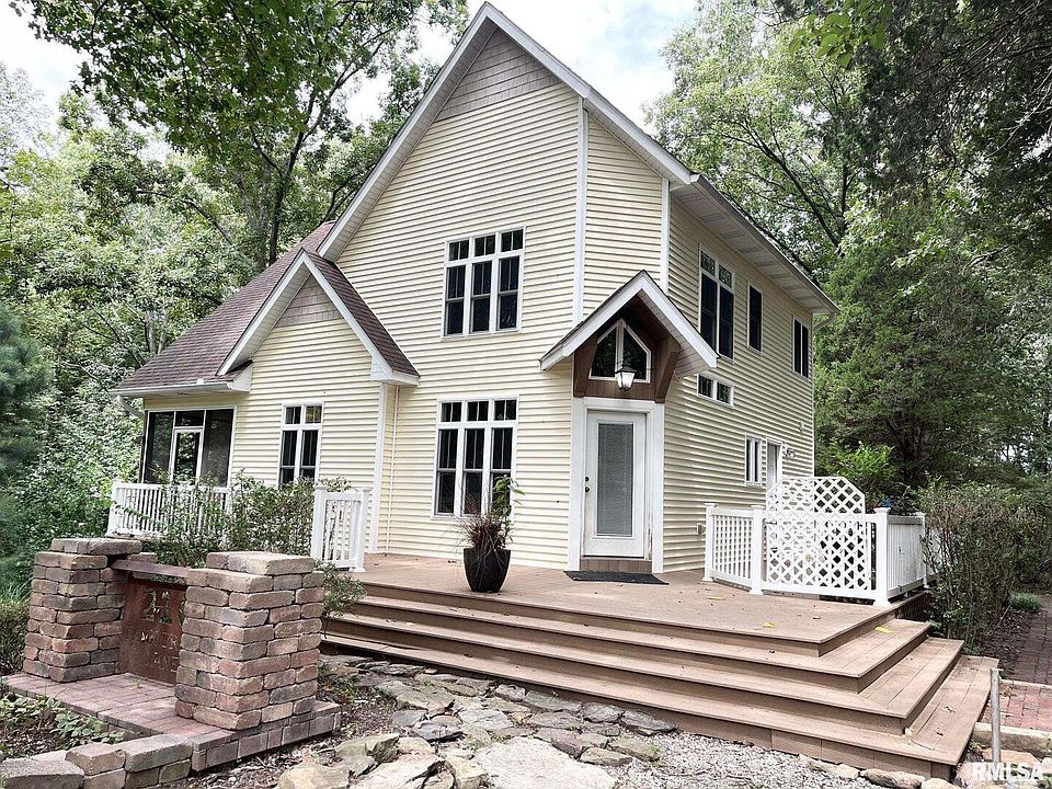 1st image of 210 Fawn Trail Ln
