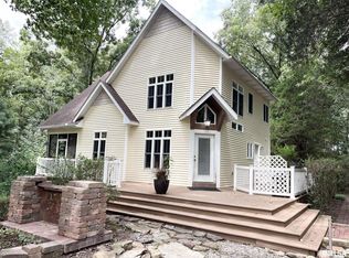 210 Fawn Trail Ln, Makanda, IL 62958