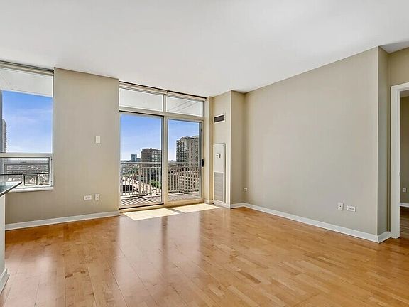 3rd image of 330 W Grand Ave APT 1503