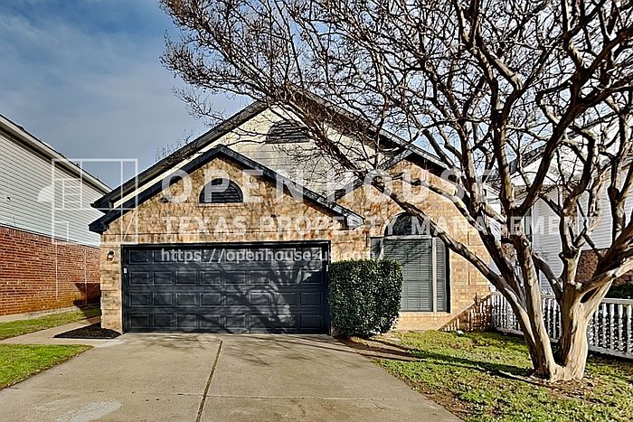 1st image of 919 Azalia Dr