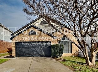 919 Azalia Dr, Lewisville, TX 75067
