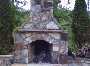 1005 Lawson Rd, Crossville, TN 38571