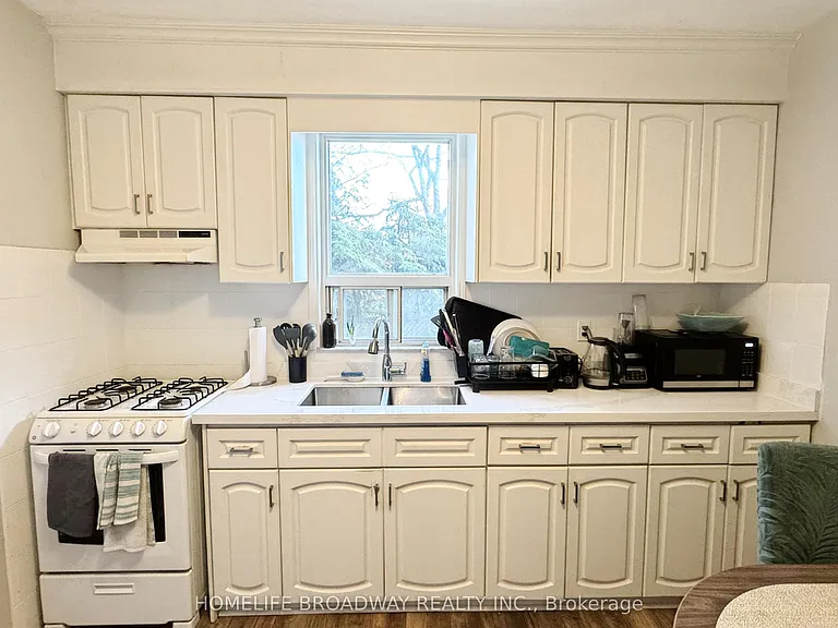 3 Yarmouth Rd — Photo 7