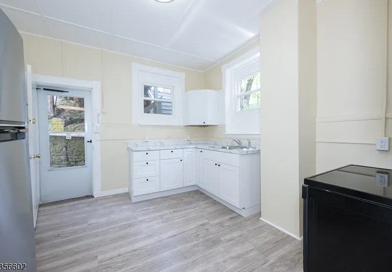 36 E Main St #A — Photo 9