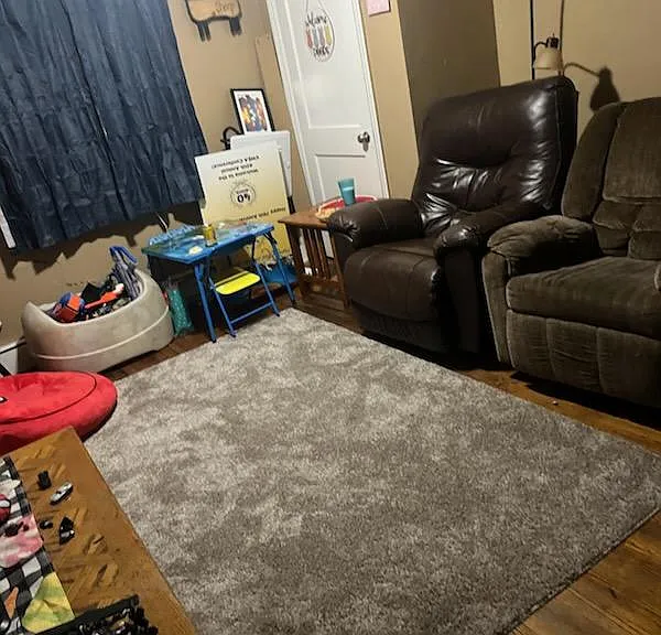 325 E Walnut St #A — Photo 3
