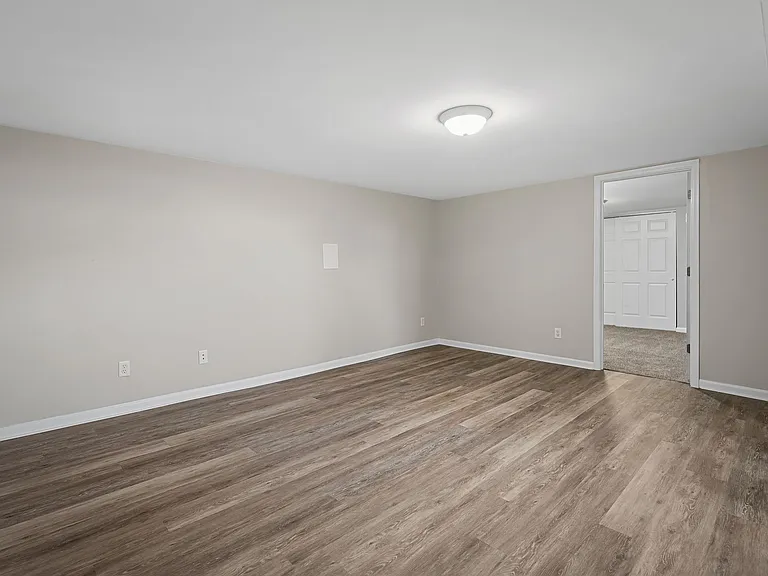 617 S Duchesne Dr — Photo 22