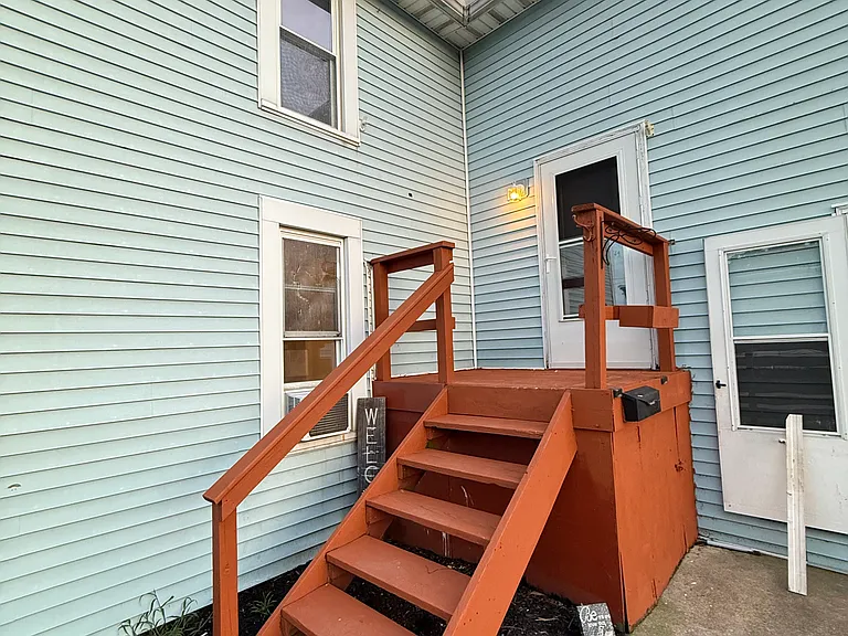 739 1/2 Garfield Ave — Photo 21