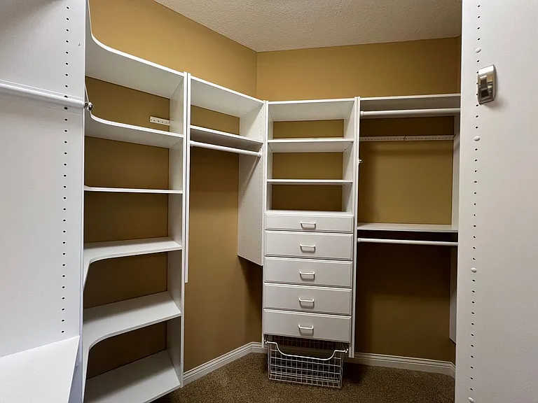 694 Panorama Cir NW — Photo 11