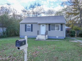 203 Coleman St, Maryville, TN 37804