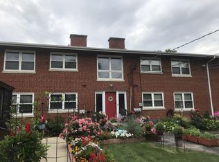 1521 Balmoral Ave APT 2S, Westchester, IL 60154