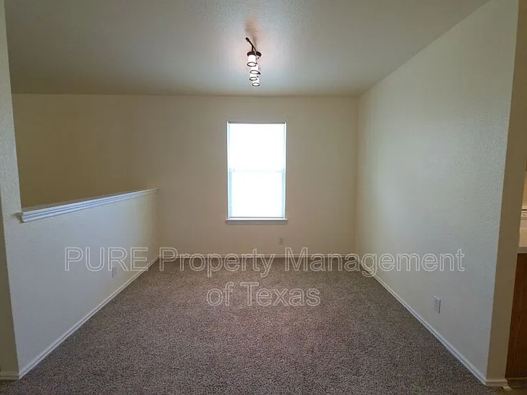 609 Losoya Ct — Photo 11