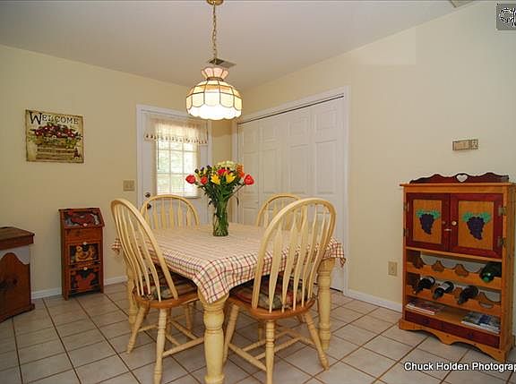 3rd image of 125 Green Springs Ct
