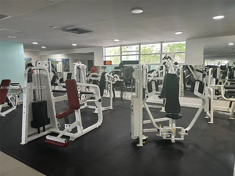 400 Leslie Dr #308 — Photo 24