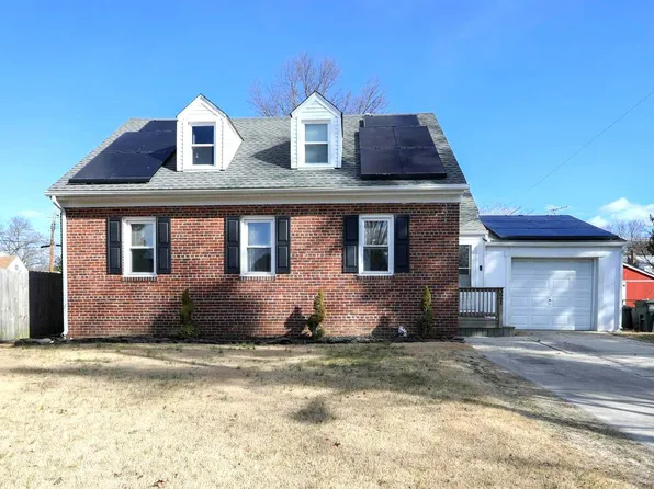 321 Washington Dr, Pennsville, NJ 08070