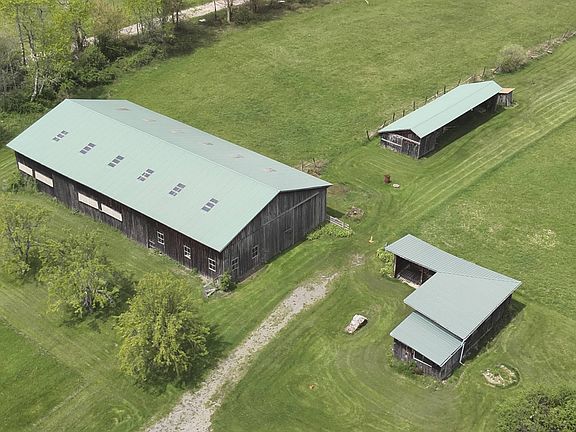2nd image of 735 Williams Rd