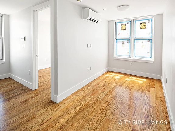 2nd image of 996 Carroll St #4L