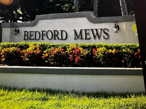 2551 Bedford Mews Dr, Wellington, FL 33414