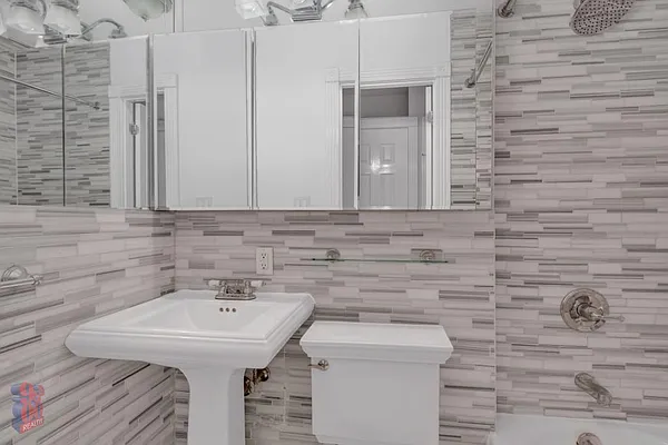 Rented by Centennial Properties NY | media 8