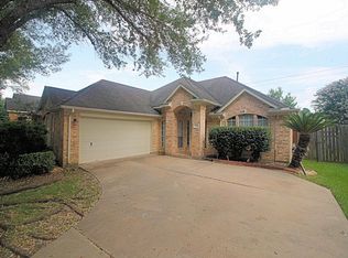 2016 Sterling Pointe Ct, League City, TX 77573