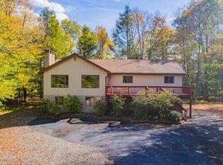 19 Laurel Poin, Lake Ariel, PA 18436
