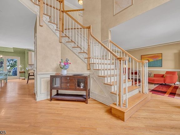 5th image of 12 Sentinel Dr