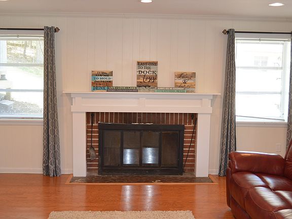 4th image of 4511 Graham Morris Ln