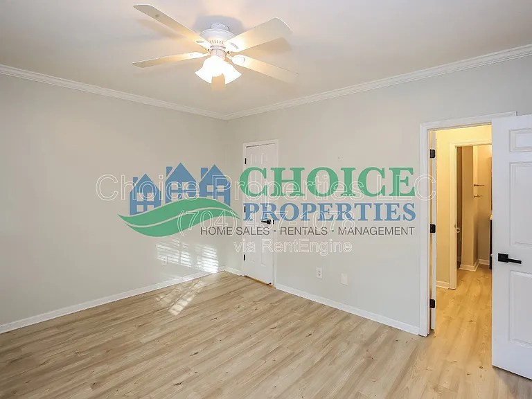3304 Selwyn Farms Ln — Photo 14