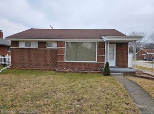 8412 Dixie Ln, Dearborn Heights, MI 48127