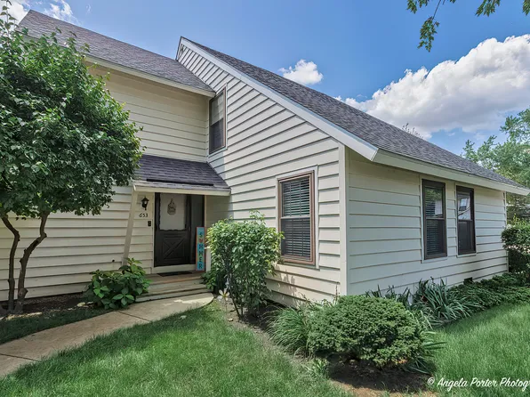 653 Mitchell Ct, Gurnee, IL 60031