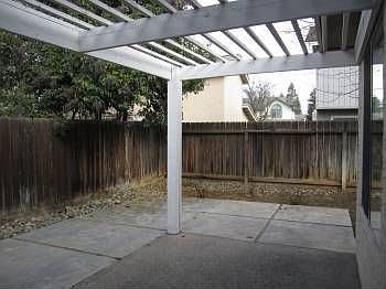 3rd image of 7424 N Price Ave