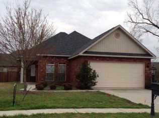 137 Parkview Grv, Kathleen, GA 31047