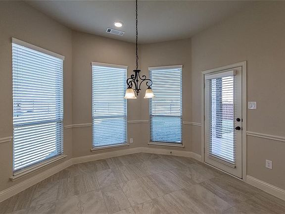 5th image of 4132 Las Colinas Dr