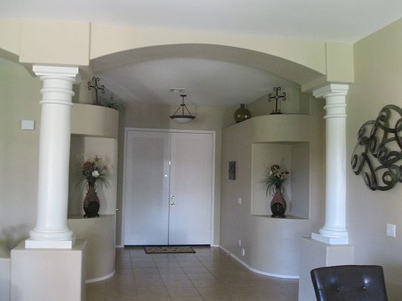 2nd image of 13980 W Woodbridge Ave