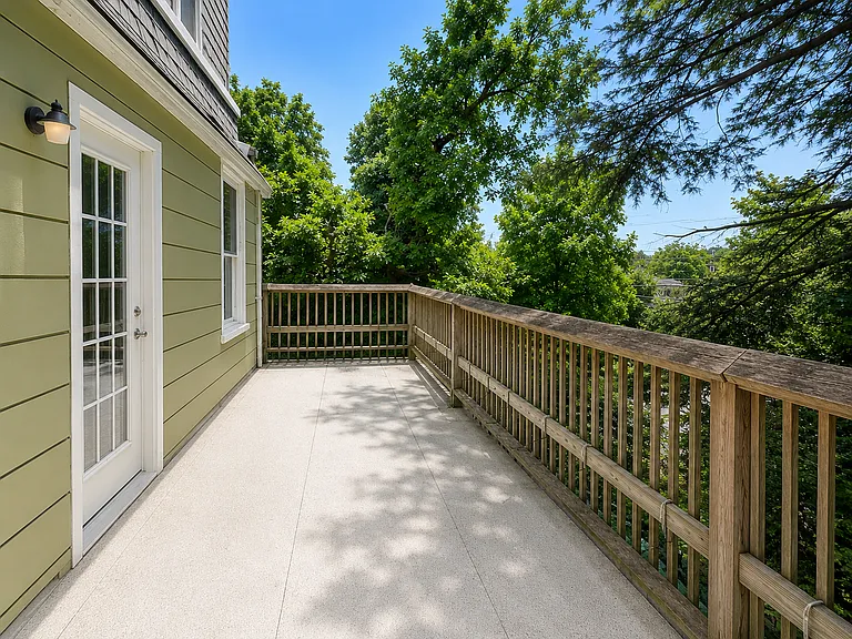 102 E Mount Airy Ave — Photo 15