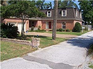 1st image of 833-D Bayshore Dr