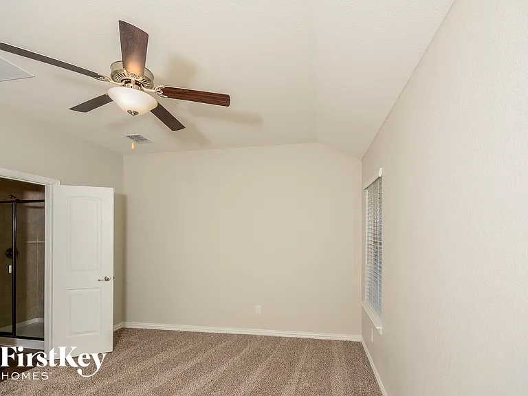 145 Cedar Canyon Dr — Photo 6