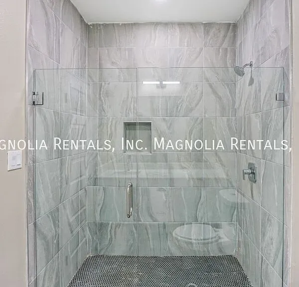 3305 Frio Ave #2 — Photo 9