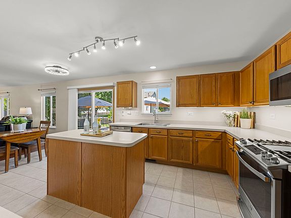 4th image of 2285 Stacy Cir